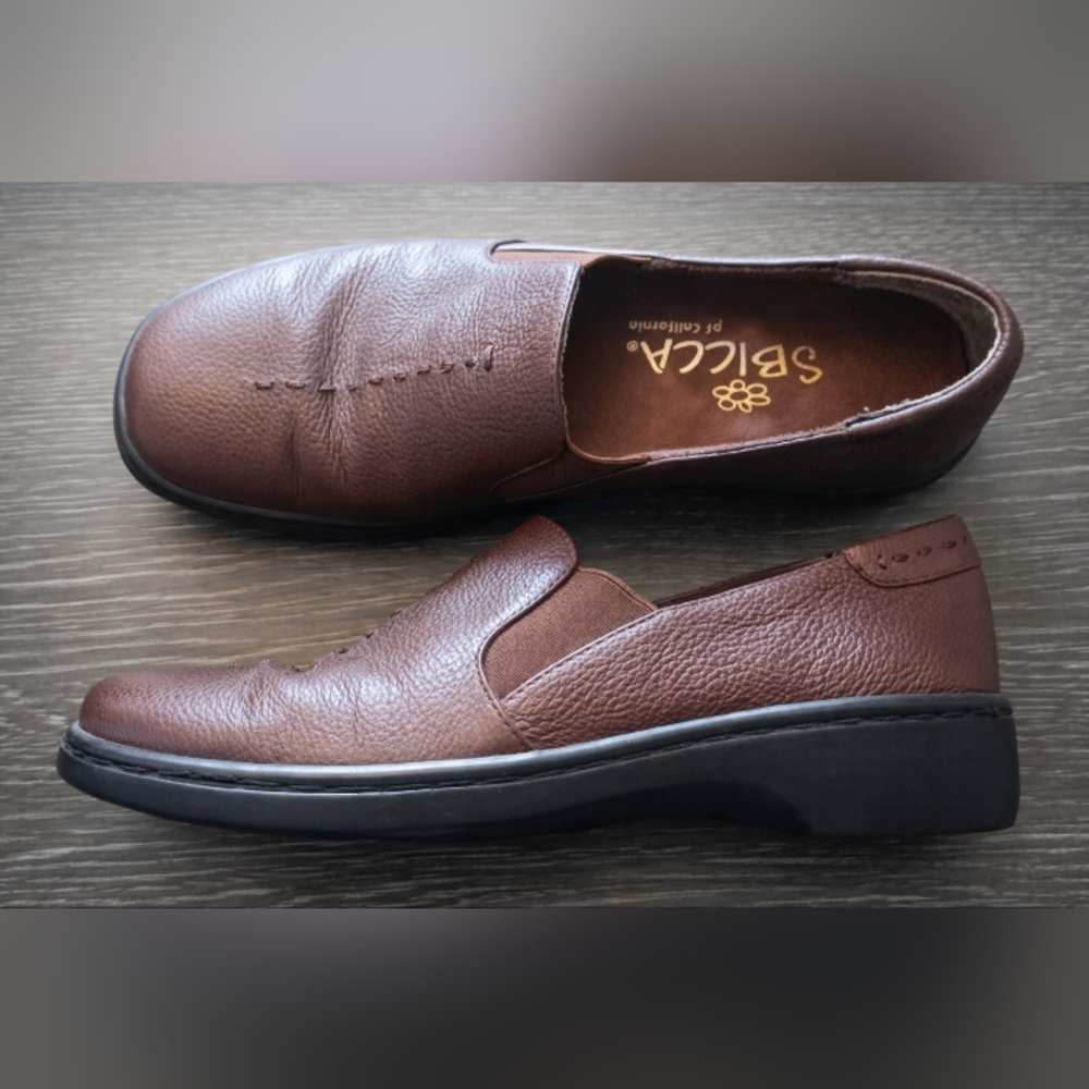 Sbicca Women's Dark Brown Leather Loafers
